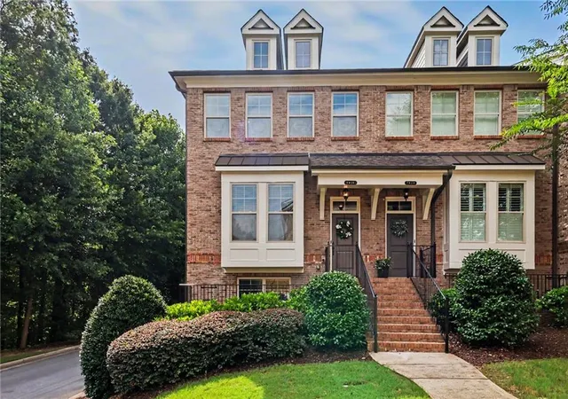 Homes for sale in Alpharetta, GA | 7910 Willoughby Ct, Alpharetta, GA 30005 | MLS# 7794229