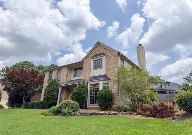 3rd image of 11295 Vedrines Dr, Johns Creek, GA 30022 | MLS# 7825073