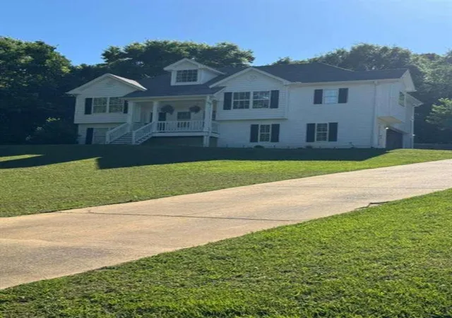 Photo 1 of Single family home for sale at 157 Dogwood Glen Dr, Aragon, GA 30104 | MLS# 7772307 | Listing updated on 2026-10-12