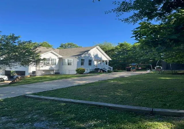 Photo 3 of Single family home for sale at 157 Dogwood Glen Dr, Aragon, GA 30104 | MLS# 7772307 | Listing updated on 2026-10-12