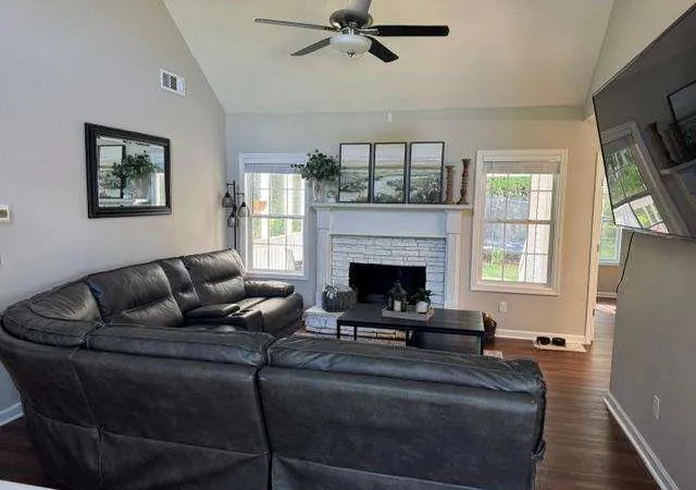 Photo 3 of Single family home for sale at 157 Dogwood Glen Dr, Aragon, GA 30104 | MLS# 7772307 | Listing updated on 2026-10-12