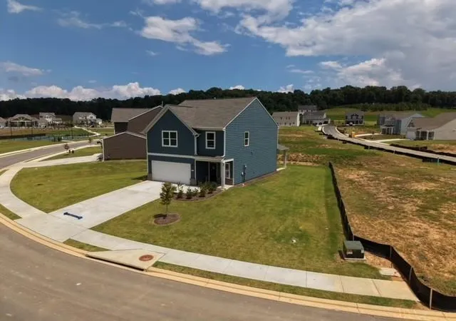 3rd image of 403 Wildflower Cir, Calhoun, GA 30701 | MLS# 7815807