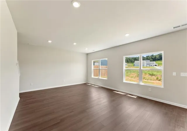 4th image of 403 Wildflower Cir, Calhoun, GA 30701 | MLS# 7815807