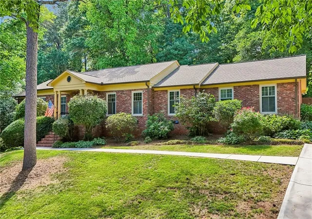 Homes for sale in Avondale Estates, GA | 1067 Hess Dr, Avondale Estates, GA 30002 | MLS# 7772607