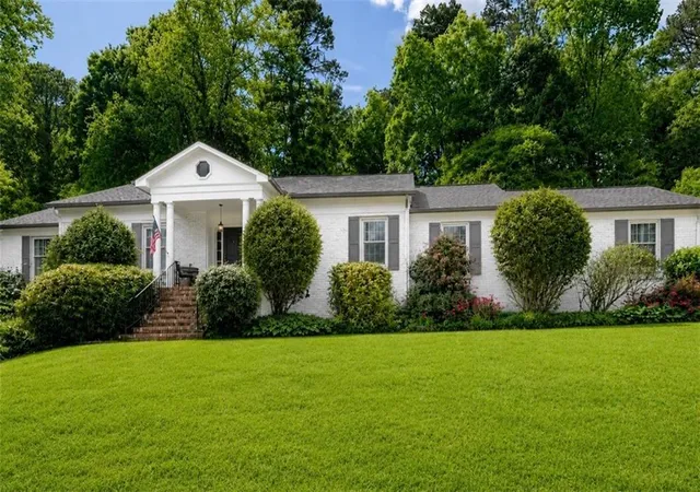Homes for sale in Avondale Estates, GA | 1067 Hess Dr, Avondale Estates, GA 30002 | MLS# 7772607