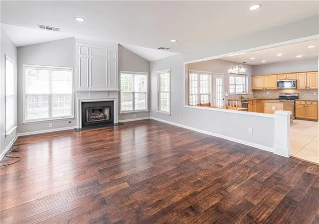 3rd image of 230 Albrighton Ct, Suwanee, GA 30024 | MLS# 7793992