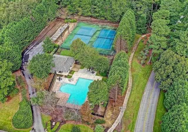 3rd image of 6709 Wooded Cove Ct, Flowery Branch, GA 30542 | MLS# 7800260