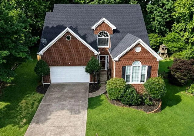 Photo 1 of Single family home for sale at 2707 Glenrose Hl, Atlanta, GA 30341 | MLS# 7792662 | Listing updated on 2026-09-30