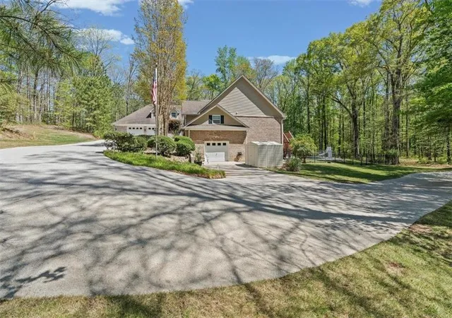 5th image of 8878 Brewer Rd, Douglasville, GA 30134 | MLS# 7757710