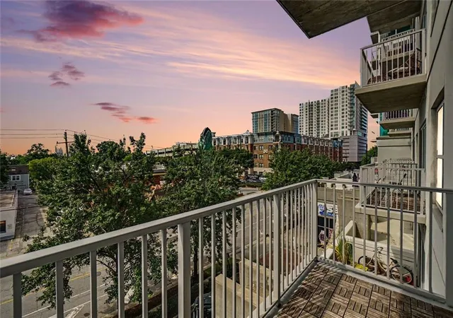 2nd image of 250 Pharr Rd Ne #315, Atlanta, GA 30305 | MLS# 7826505