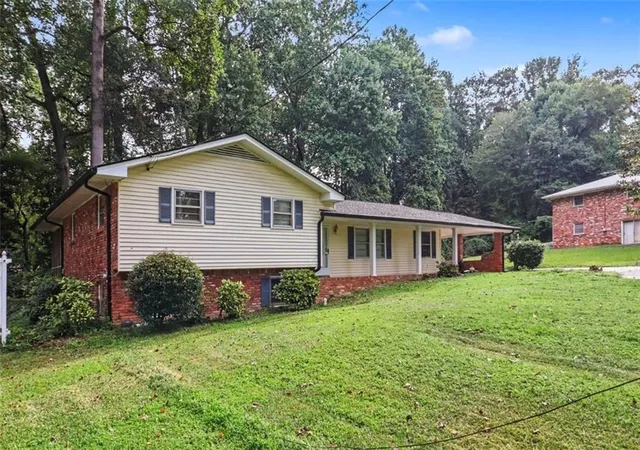 2nd image of 115 Valley View Dr, Fairburn, GA 30213 | MLS# 7824164