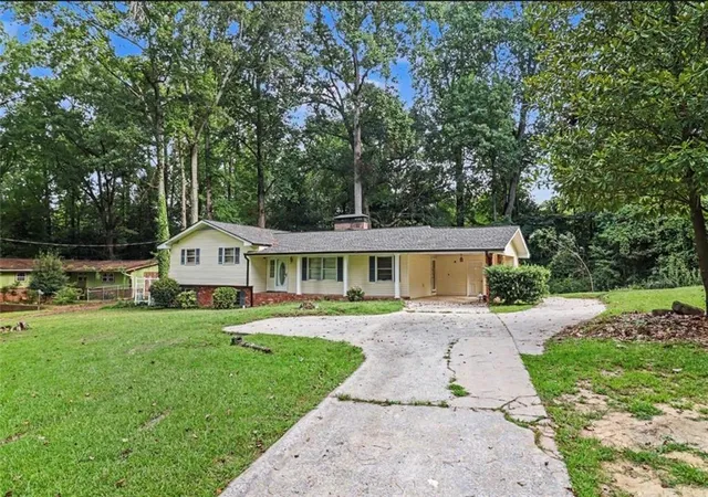 Photo 3 of Sale Pending at 115 Valley View Dr, Fairburn, GA 30213 | MLS# 7824164 | Listing updated on 2026-10-09