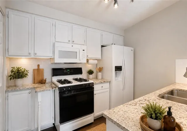 Photo 2 of Condo for sale at 1483 Keys Xing Dr Ne, Brookhaven, GA 30319 | MLS# 7819382 | Listing updated on 2026-08-12