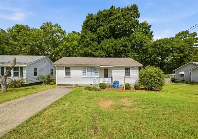 1st image of 27065 Maple St Se, Rome, GA 30161 | MLS# 7822801
