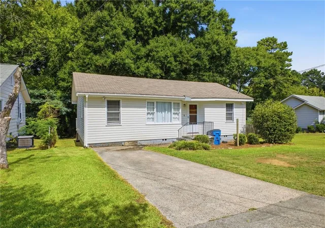 Photo 3 of Single family home for sale at 27065 Maple St SE, Rome, GA 30161 | MLS# 7822801 | Listing updated on 2026-10-08