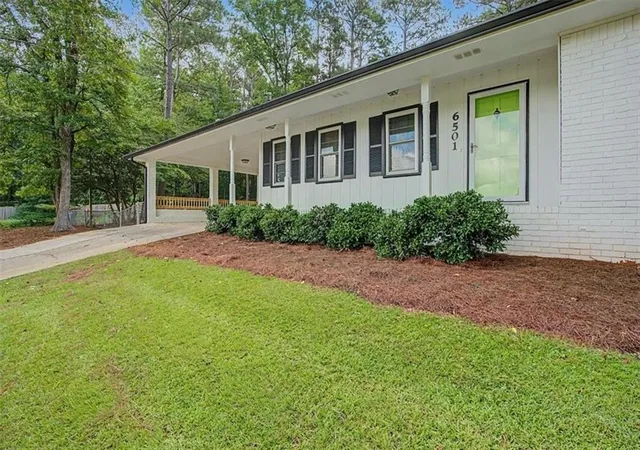 Photo 3 of Sale Pending at 6501 Short Dr, Winston, GA 30187 | MLS# 7824044 | Listing updated on 2026-09-18