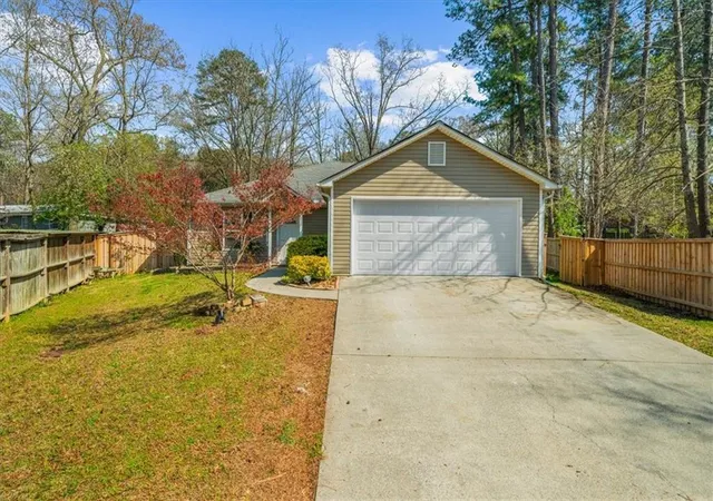 Homes for sale in White, GA | 212 Whispering Pine Cir Ne, White, GA 30184 | MLS# 7739153