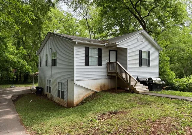 1st image of 1300 Calhoun Ave, Rome, GA 30161 | MLS# 7762853