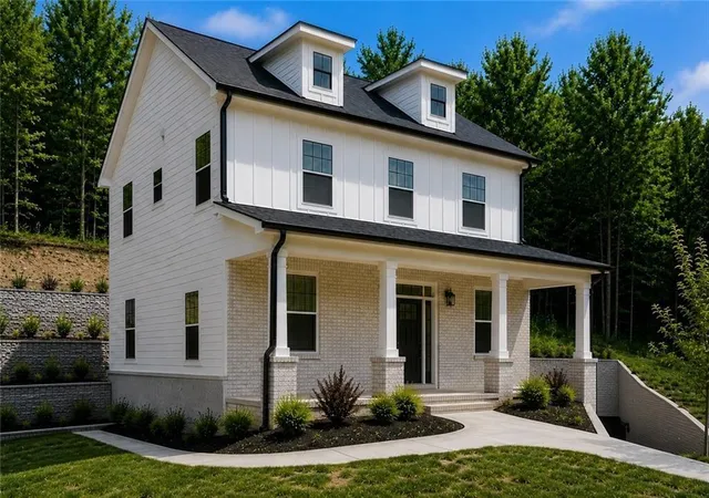 Photo 2 of Single family home for sale at 3135 Stonegate Dr Sw, Atlanta, GA 30331 | MLS# 7821113 | Listing updated on 2026-08-15