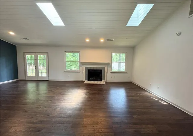 Photo 3 of Single family home for sale at 471 Springfield Dr, Woodstock, GA 30188 | MLS# 7805491 | Listing updated on 2026-08-27