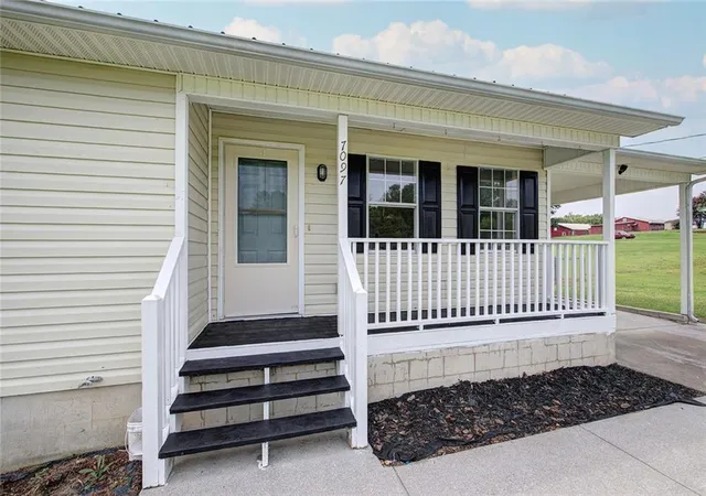 2nd image of 7097 Fairmount Hwy Se, Calhoun, GA 30701 | MLS# 7823449