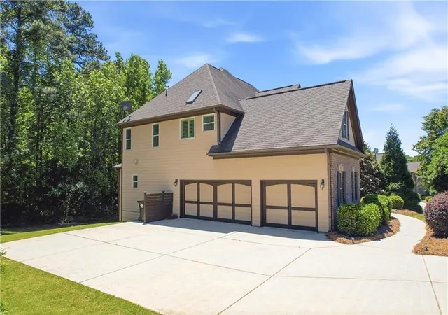 3rd image of 2811 Magnolia Creek Dr Nw, Kennesaw, GA 30152 | MLS# 7769787