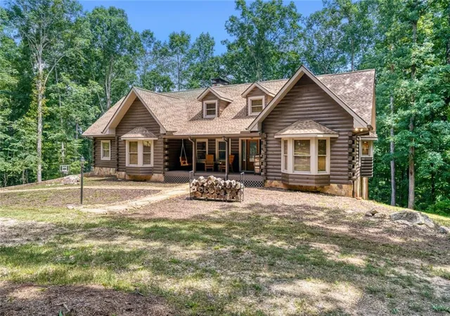 Photo 2 of Single family home for sale at 4420 Parkwood Rd, Social Circle, GA 30025 | MLS# 7827370 | Listing updated on 2026-09-12