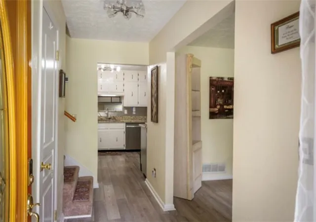 Photo 2 of Sale Pending at 1239 Country Pine Dr, Ellenwood, GA 30294 | MLS# 7797187 | Listing updated on 2026-09-06