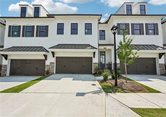 Photo 2 of Townhouse for sale at 4304 Burton Bnd Way #151, Buford, GA 30518 | MLS# 7810284 | Listing updated on 2026-10-08