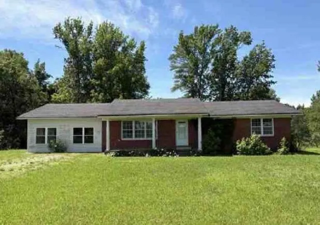 1st image of 1190 Asphalt Rock Rd, Cherokee, AL 35616 | MLS# 7798458