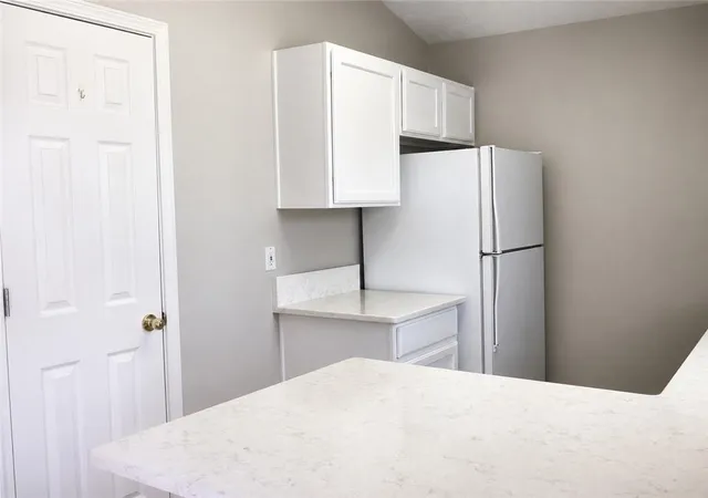 Photo 3 of Sale Pending at 100 Kincade Ct, Woodstock, GA 30188 | MLS# 7810955 | Listing updated on 2026-08-17