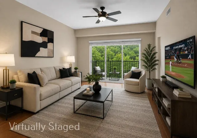2nd image of 200 River Vis Dr, Sandy Springs, GA 30339