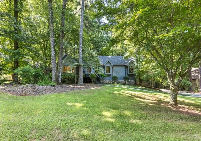Photo 2 of Single family home for sale at 4918 Scotts Crk Trl, Peachtree Corners, GA 30096 | MLS# 7808970 | Listing updated on 2026-08-28
