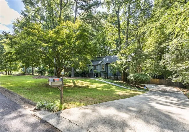 Photo 3 of Single family home for sale at 4918 Scotts Crk Trl, Peachtree Corners, GA 30096 | MLS# 7808970 | Listing updated on 2026-08-28
