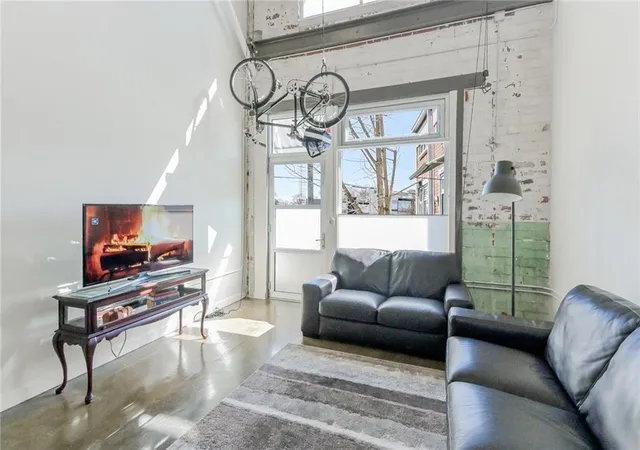 Townhouse at 1661 La France St Ne #204, Atlanta, GA 30307 | MLS# 6501635 | | Sold on 2019-08-23