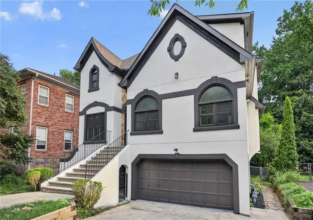 2nd image of 1419 Cartecay Dr Ne, Brookhaven, GA 30319 | MLS# 7803646