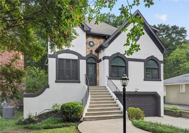 3rd image of 1419 Cartecay Dr Ne, Brookhaven, GA 30319 | MLS# 7803646