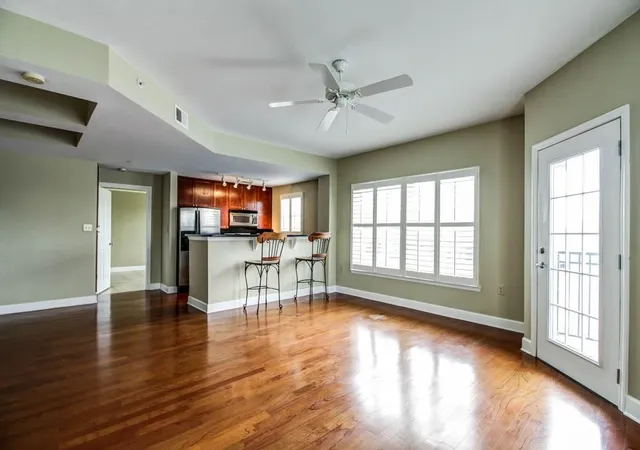 Condominium at 230 E Ponce De Leon Ave #230, Decatur, GA 30030 | MLS# 5591716 | | Sold on 2015-10-07