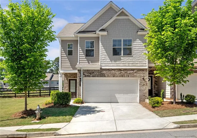 Homes for sale in Norcross, GA | 1804 Shetley Creek Dr, Norcross, GA 30071 | MLS# 7779325