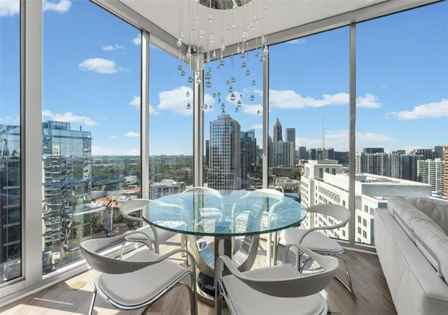2nd image of 1080 Peachtree St Ne #2110, Atlanta, GA 30309 | MLS# 7764126