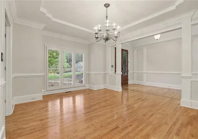 Photo 4 of Single family home for sale at 200 Wicklawn Way, Roswell, GA 30076 | MLS# 7816732 | Listing updated on 2026-09-11