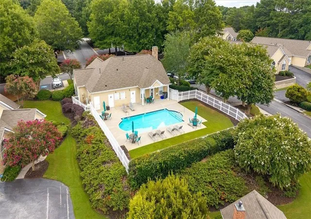 2nd image of 2191 Rockbridge Rd, Stone Mountain, GA 30087