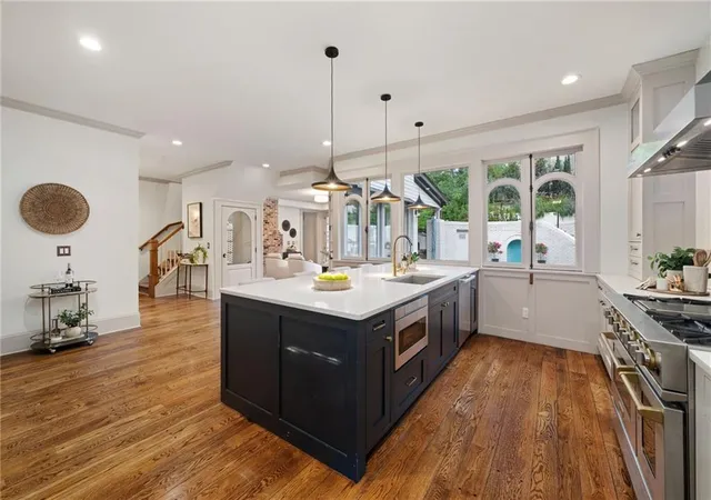 4th image of 3230 W Andrews Dr, Atlanta, GA 30305 | MLS# 7819742