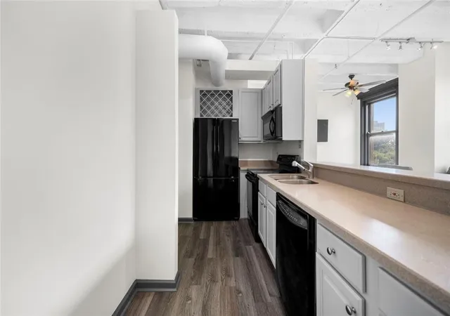 3rd image of 32 Peachtree St Nw #508, Atlanta, GA 30303 | MLS# 7756969