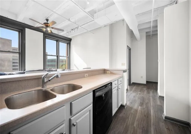 4th image of 32 Peachtree St Nw #508, Atlanta, GA 30303 | MLS# 7756969