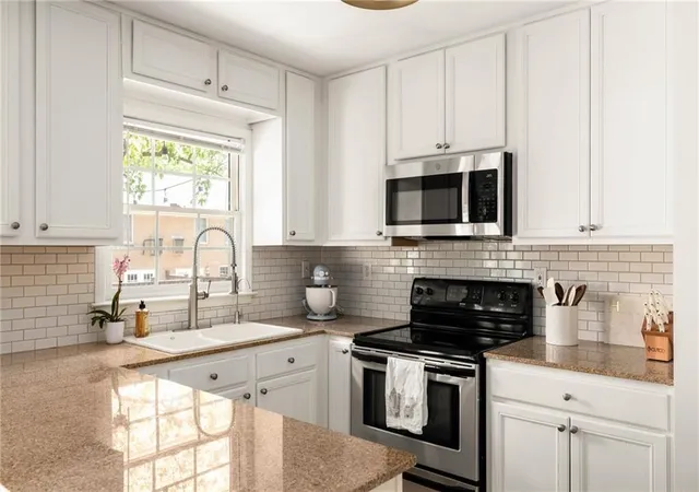 Photo 3 of Condo for sale at 1101 Collier Rd NW #R4, Atlanta, GA 30318 | MLS# 7819233 | Listing updated on 2026-08-14