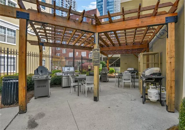 2nd image of 800 Peachtree St Ne, Atlanta, GA 30308