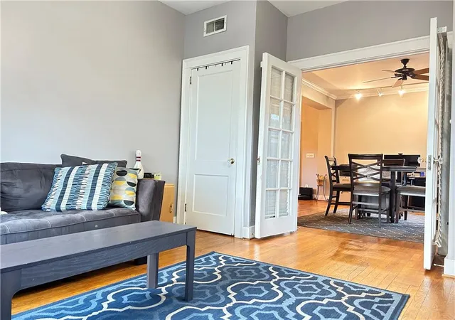 Listing Photo 5 - Condo for sale in building located at 1015 Piedmont Ave Ne, Atlanta, GA 30309 - Unit #A3