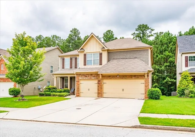 Photo 2 of Sale Pending at 7306 Parkland Bnd, Fairburn, GA 30213 | MLS# 7794061 | Listing updated on 2026-09-28