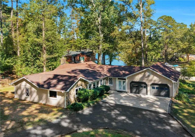 Photo 1 of Single family home for sale at 2996 Jodeco Dr, Jonesboro, GA 30236 | MLS# 7858763 | Listing updated on 2026-10-26